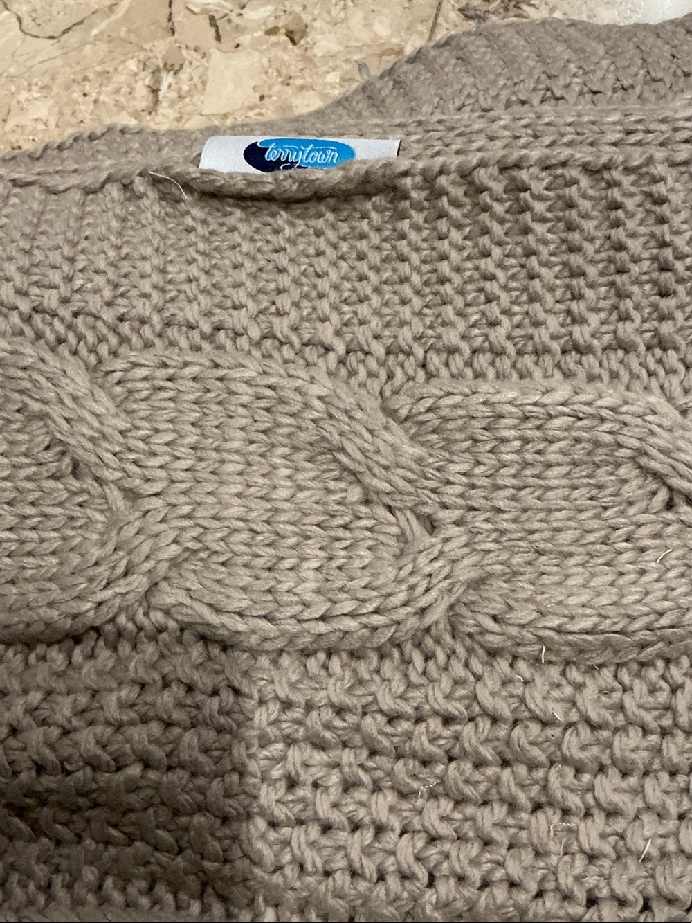 Chunky Terrytown Cable Knit Throw Blanket in Taupe new 50x60